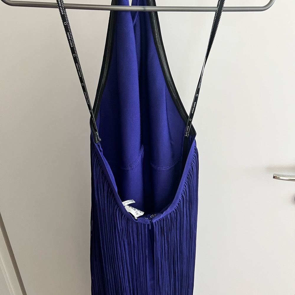 Herve Leger fringe dress size XS but runs like a S/M - Picture 6 of 9